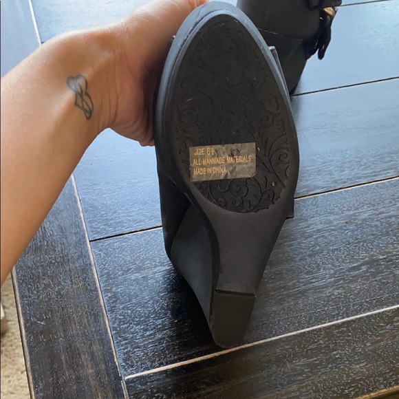 BRAND NEW Black bow wedges 🤍 - Picture 4 of 4